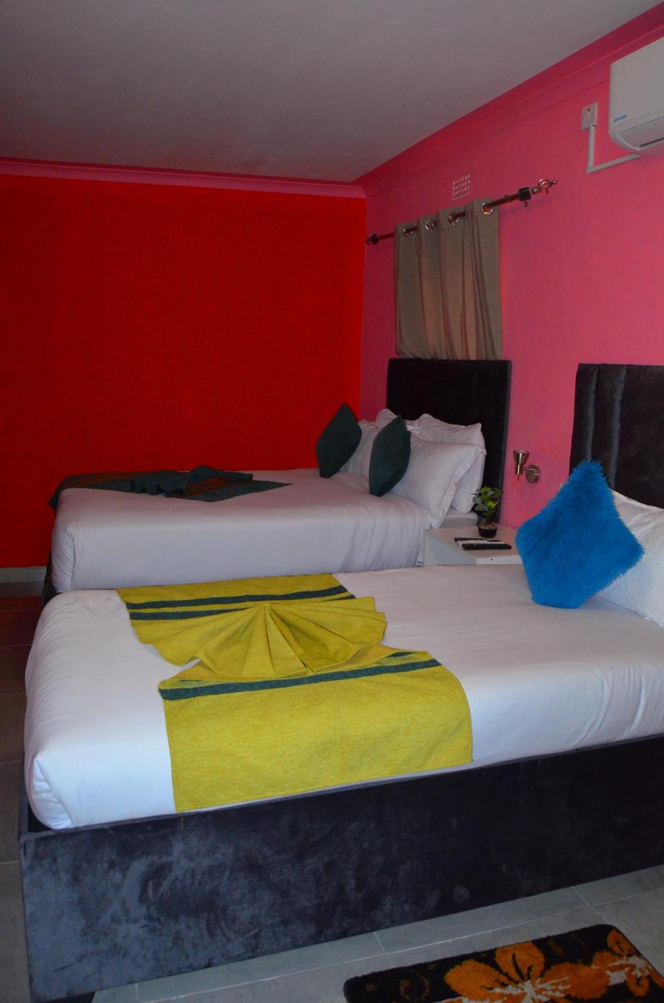 Chobe Kulotu Guest House Kasane Ngoại thất bức ảnh