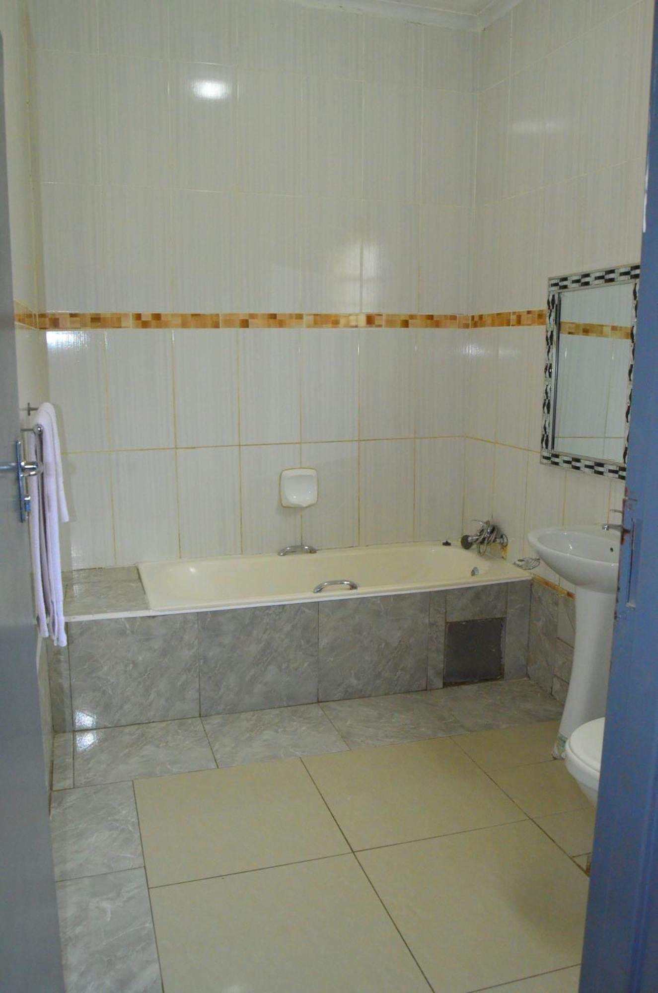 Chobe Kulotu Guest House Kasane Ngoại thất bức ảnh
