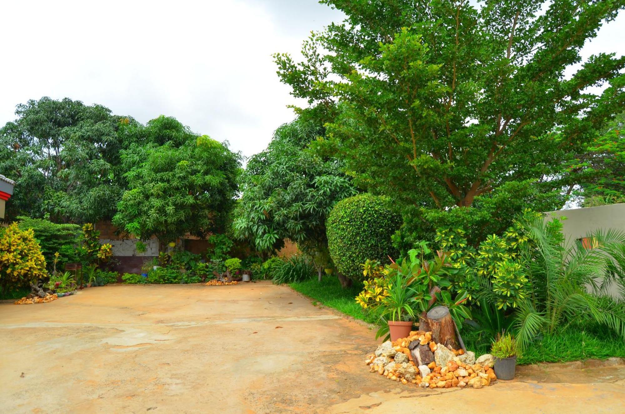 Chobe Kulotu Guest House Kasane Ngoại thất bức ảnh