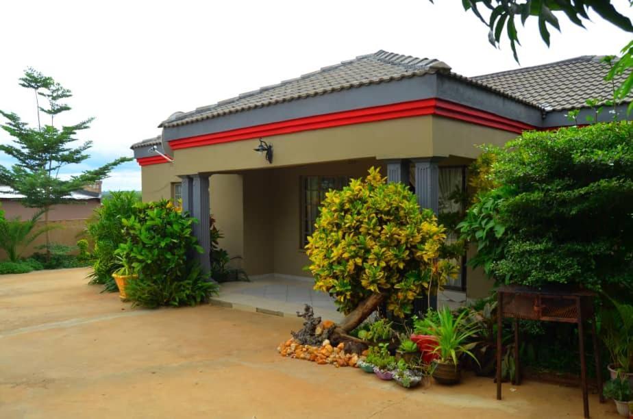 Chobe Kulotu Guest House Kasane Ngoại thất bức ảnh